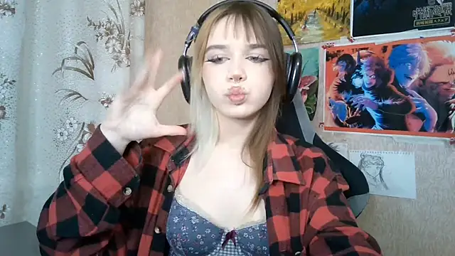 MilaTyan webcam