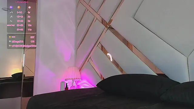 Noa_butterfly_ webcam