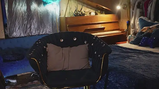 VanessaDoyle webcam