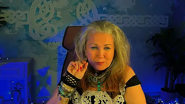 LilaMaharani webcam