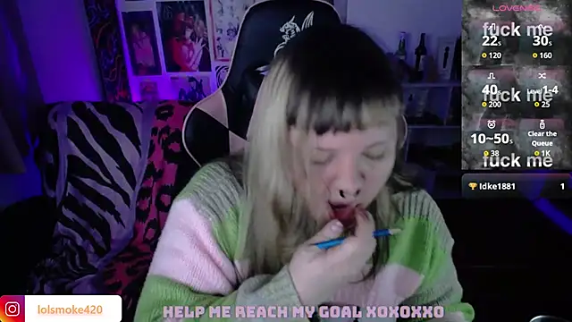 Bdsm_and_fries webcam