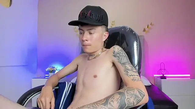 Nascary_Fox webcam