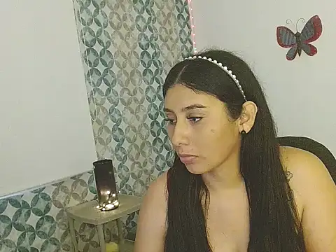 Melaniecarsonew webcam
