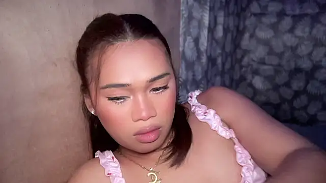 Exotic_alyssa69 webcam