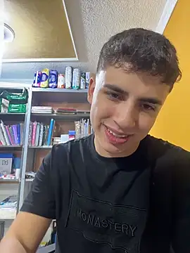 adrianrinaldi (M twink) - get naked in the store