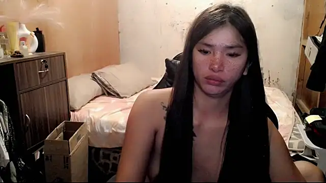 yanaleciousxx webcam