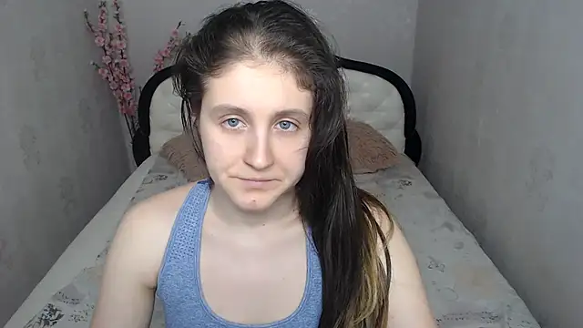 Holliy_Cooper webcam