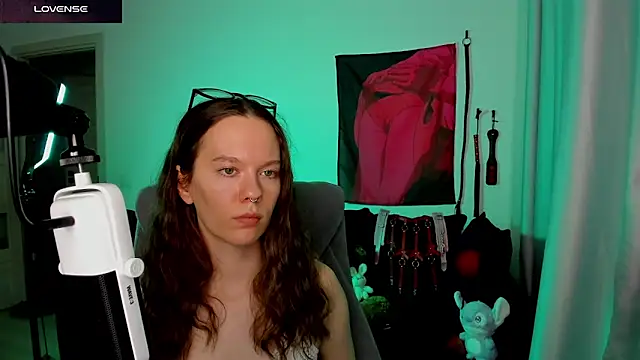Goddess_of_Fertility webcam