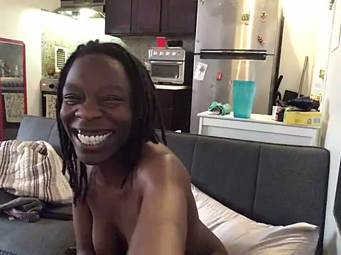 littyleesh1 webcam