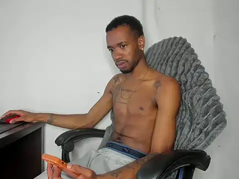 Kofi_exotic_2 webcam