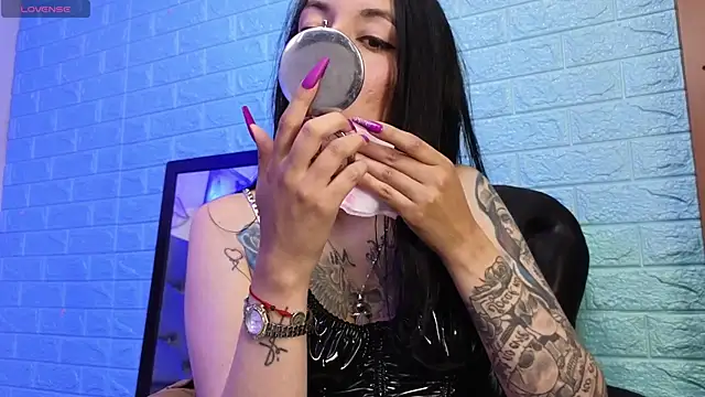 Modella: SALOME_KORLAND