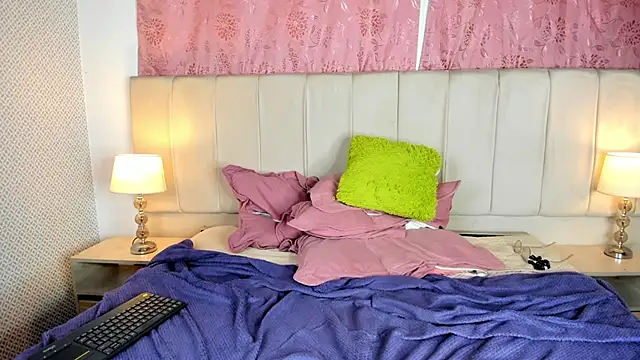 mia__gv webcam