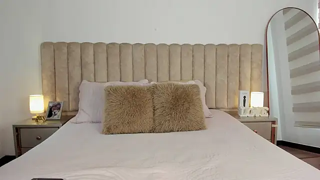 Sophie_Restrepo webcam