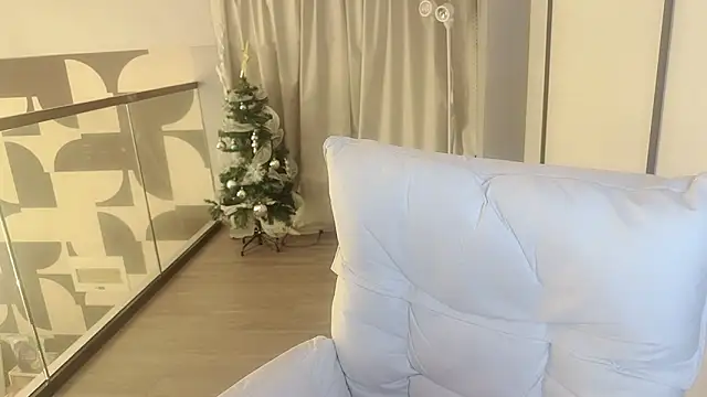 Amara-66 live sex cam