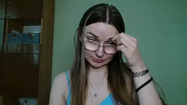 LooveELLYx webcam