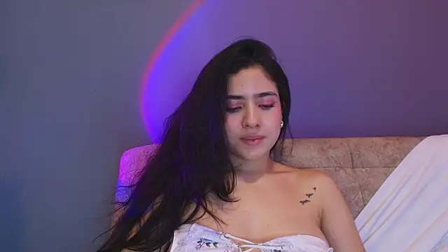 adara_johnson__ webcam