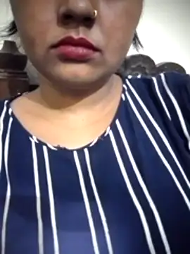 Saniya_Gs webcam