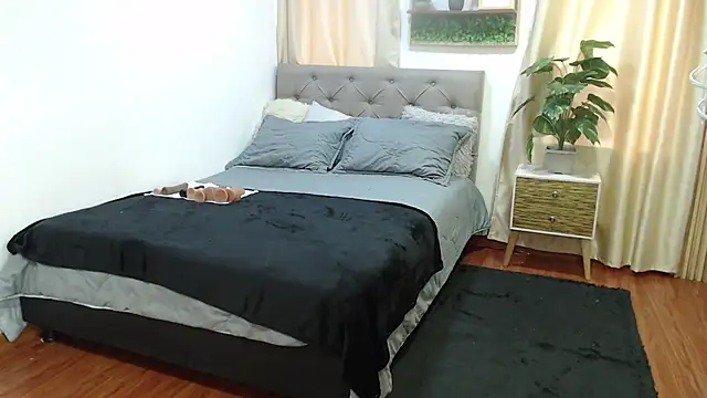 sasi_luna webcam