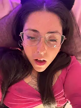 mizztikaa - Mizztikaa's free webcam - UK Sex Cams