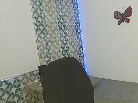 Melaniecarsonew webcam