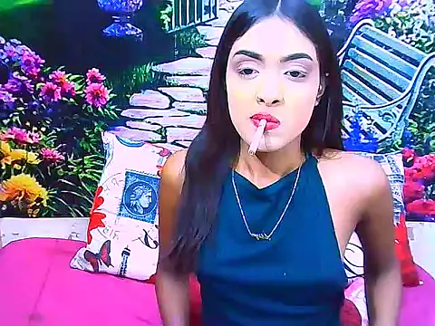 IndianPretty14u2Luv webcam