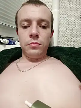 Hornyhoneycock webcam