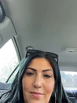 LittleMissEeve webcam
