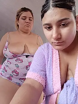 Sara_y_Amy webcam