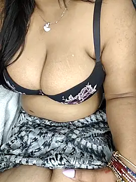 Curvy_Pooja webcam