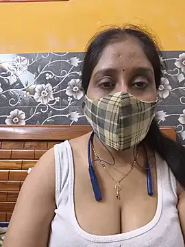 Wildsimmi25 webcam