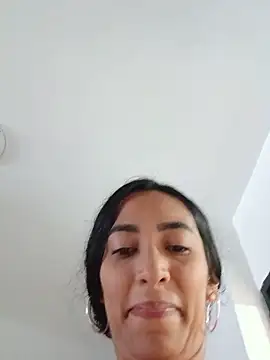 _Saraa- webcam