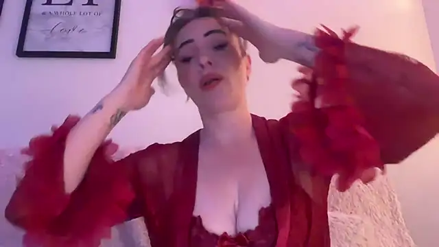 MuckyMILF webcam