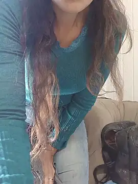 Lupita_sol's room