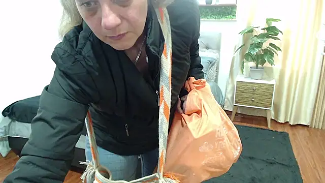 sasi_luna webcam