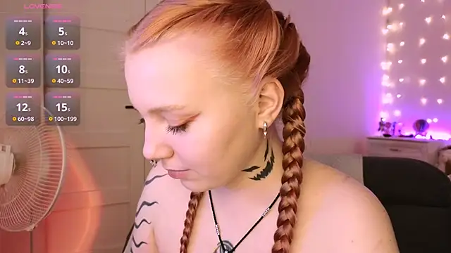 RebeccaAster webcam