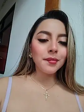 celesteblaze_ - CelesteBlaze_'s free webcam - UK Sex Cams