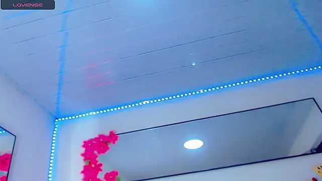 Karla_hot777 live sex cam