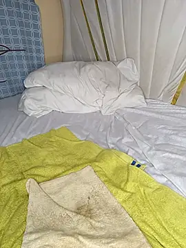 SquirtQueen16 webcam