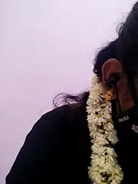 DarkRoseQueen webcam