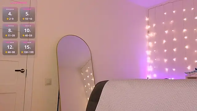 RebeccaAster webcam