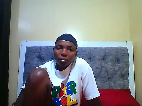 VioletAura webcam