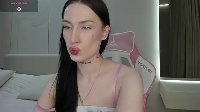 JenniferQueen11 webcam