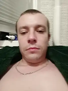Hornyhoneycock webcam