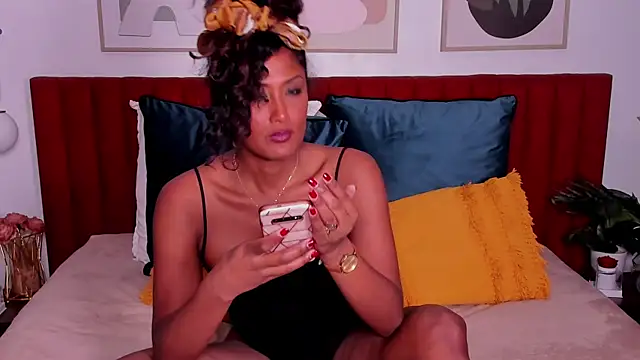 Geneerose - Trans webcam sex chat