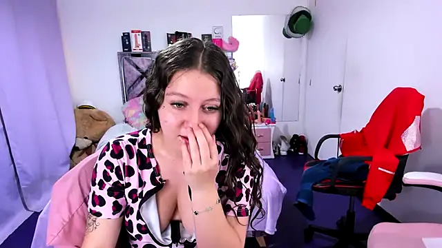 Luna_Analya webcam