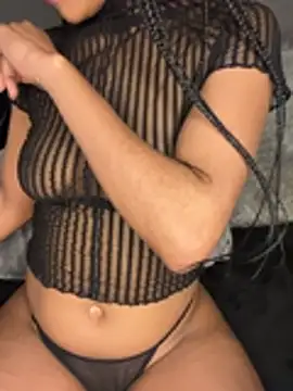Hot_Mess18 webcam