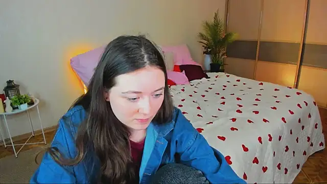 AlluringLookk webcam