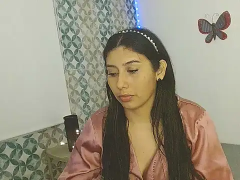 Melaniecarsonew webcam