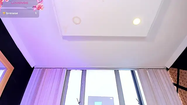 Charlote_Harper webcam