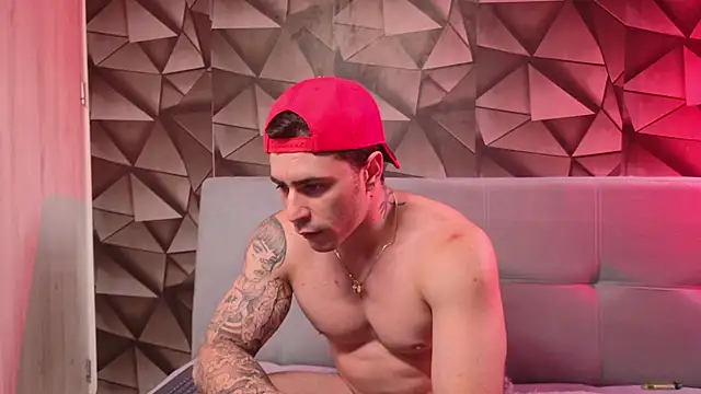 Latino_stud4u webcam